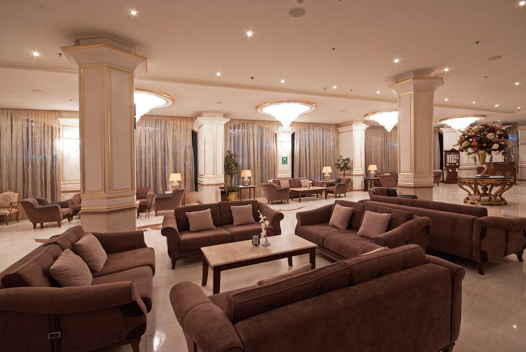 Royal Casablanca Hotel Джеда Екстериор снимка